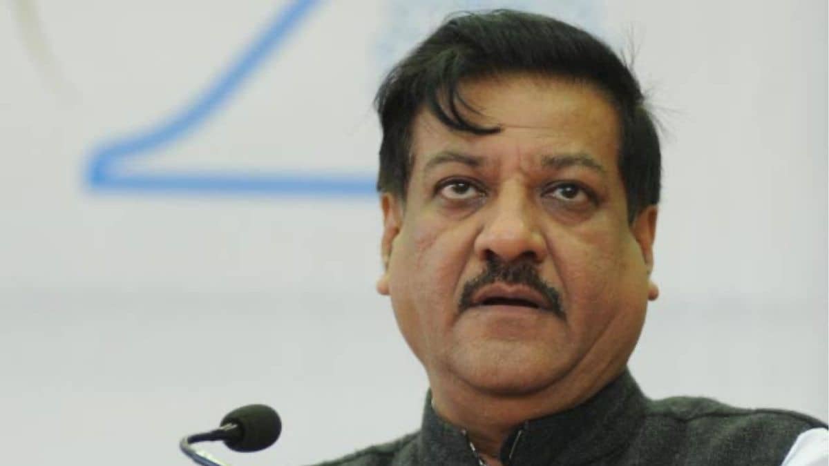 Congress Leader Chavan Compares India to Venezuela Amid Trump Tariff Controversy