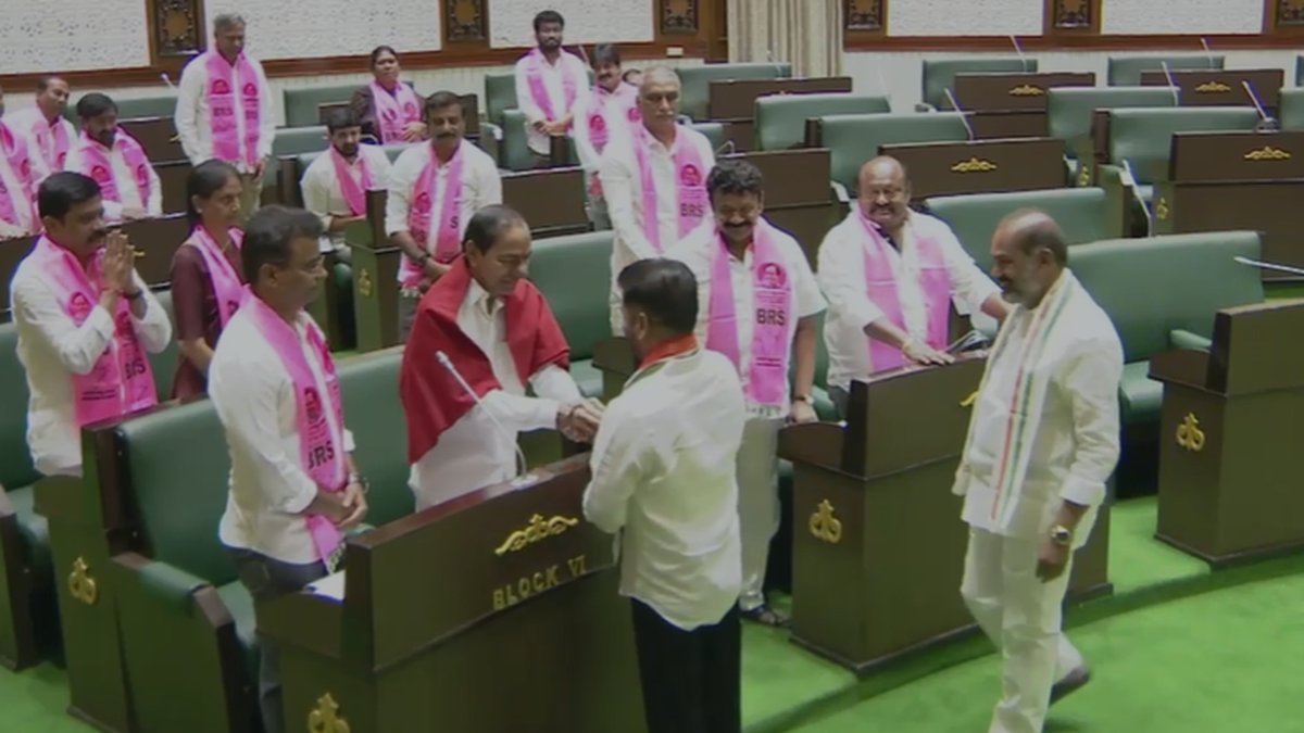 Telangana's CM Revanth Reddy Extends Courtesy to KCR in Assembly