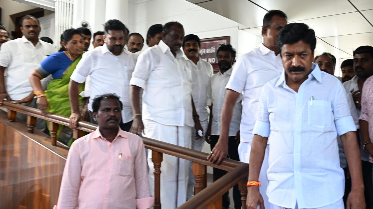AIADMK Factional Dispute Erupts Over Leadership in Tamil Nadu