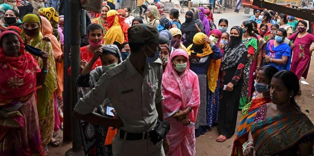 India Suspends 7 Election Officials in West Bengal for Misconduct