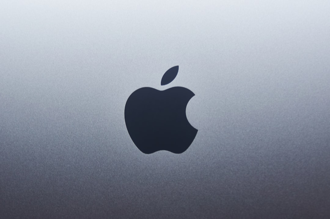 Apple reportedly developing new anti-snatch feature for iPhone