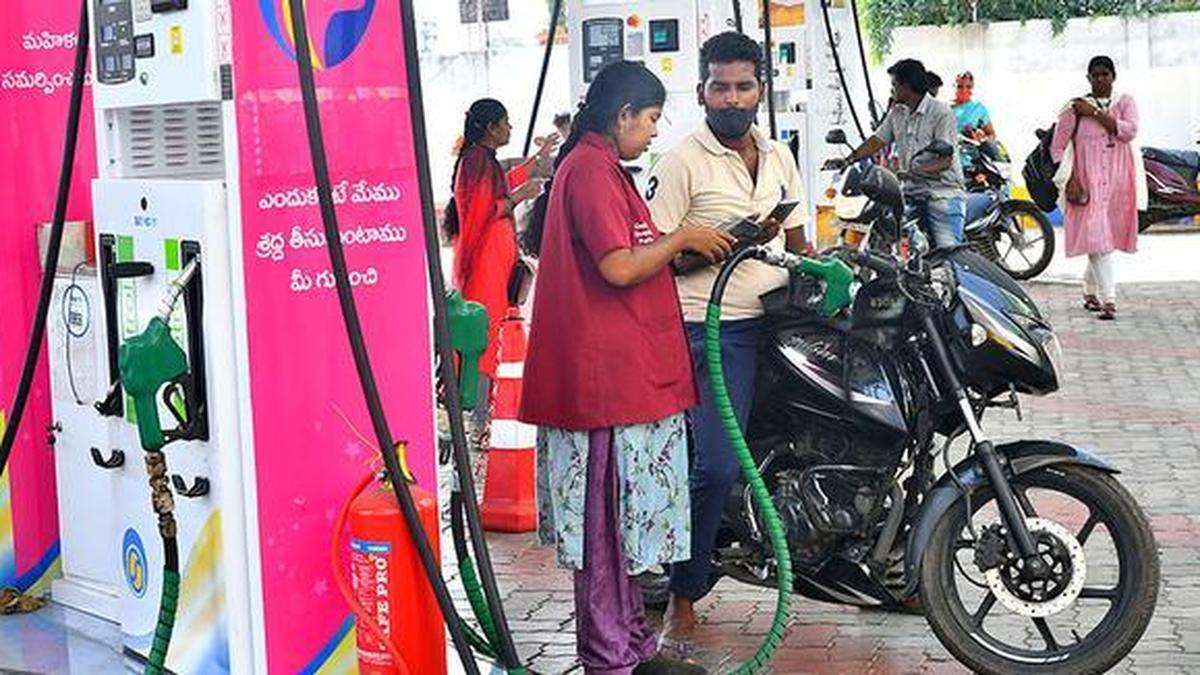 Panic Buying Hits TAMIL NADU Amid Fuel Shortage Fears
