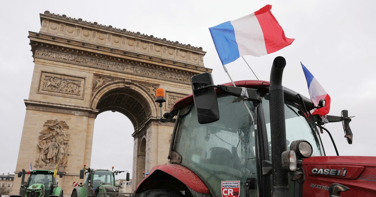 French Farmers Block Paris Streets in Protest Against Mercosur Trade Deal