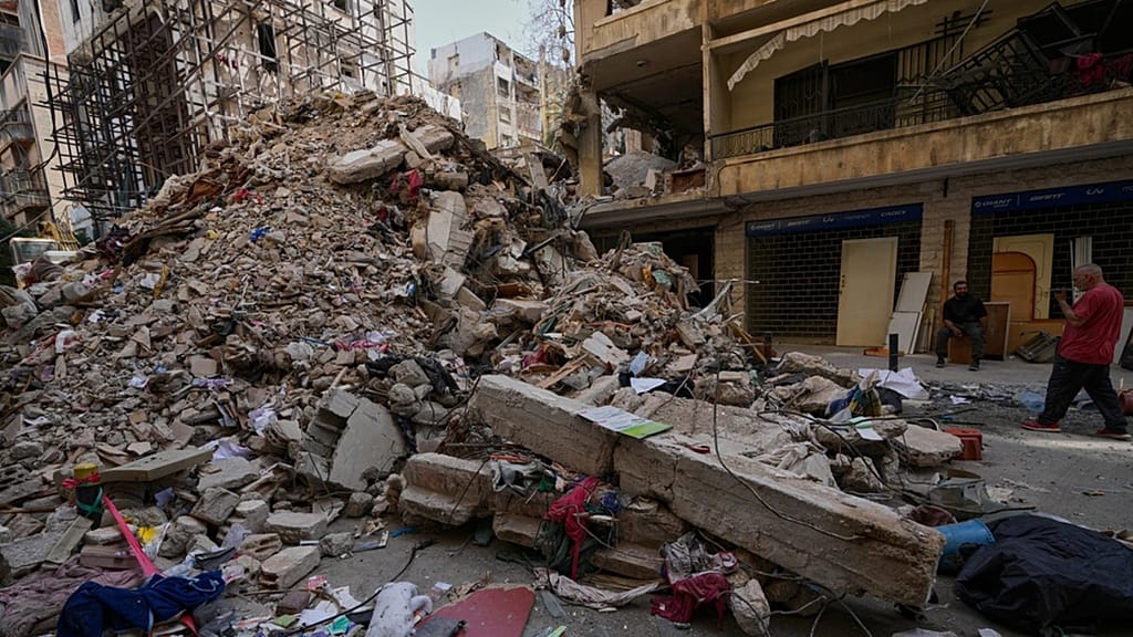 Israel and Lebanon Agree to 10-Day Ceasefire Amidst Ongoing Conflict