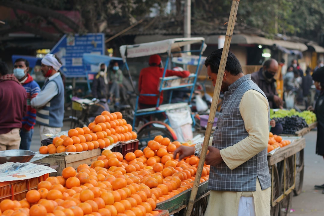 Orange alert for heatwave in Delhi, sweltering hot weather conditions to continue for 3 days