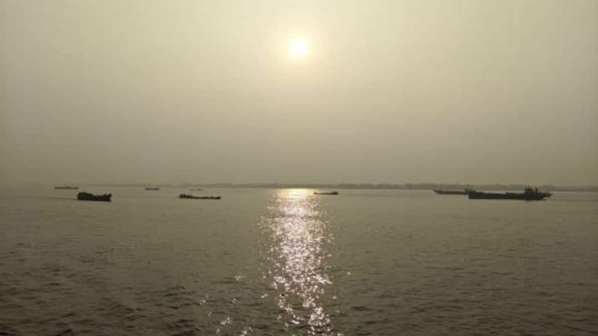 India Faces Heavy Rain and Cold Wave Conditions as Bay of Bengal Depression Intensifies