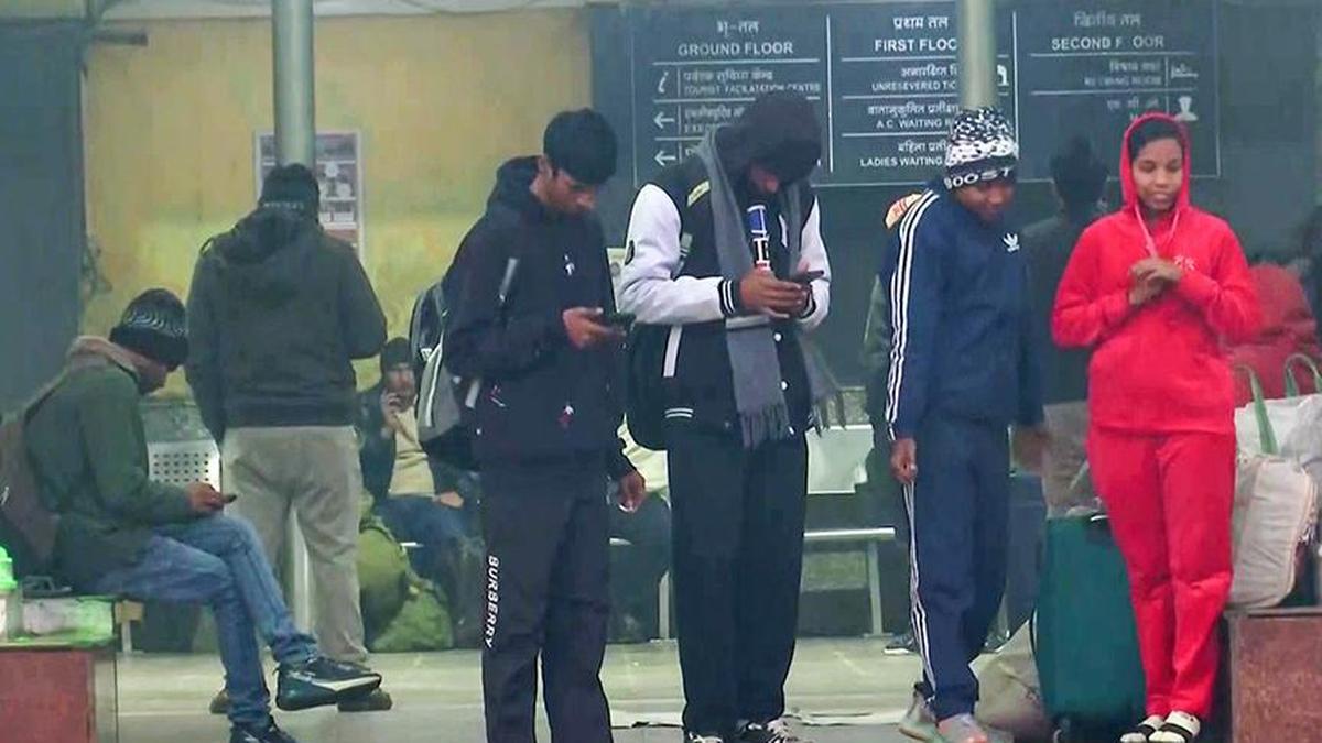 Delhi Faces Severe Cold Wave as Temperatures Drop Below 4.1 Degrees Celsius