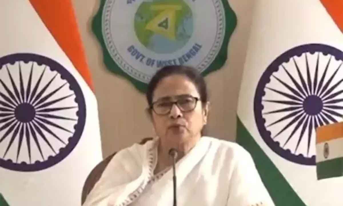 Mamata Banerjee Faces 'Poriborton' Moment in West Bengal Elections