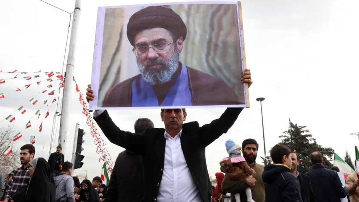 Iran's Mojtaba Khamenei Hinted Wounded in Ramadan War, State TV Reports