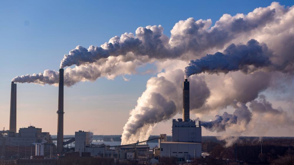 Trump Reverses Greenhouse Gas Ruling, Claims Economic Boost