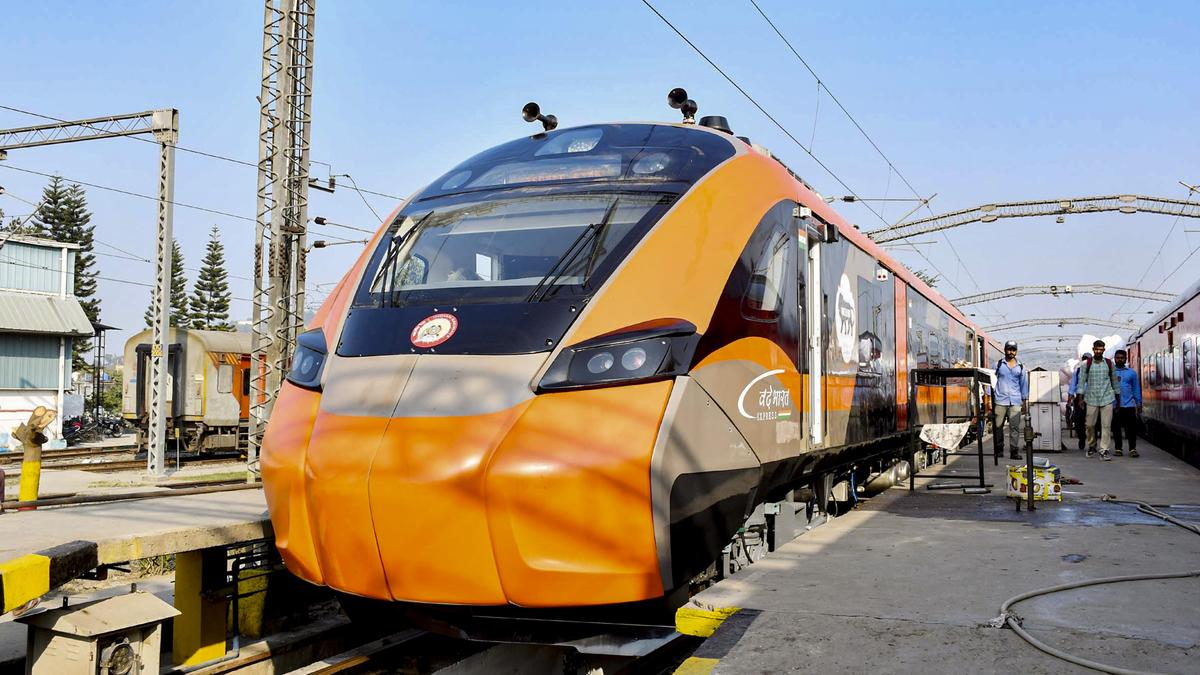 PM Modi Launches India's First Sleeper Vande Bharat Train