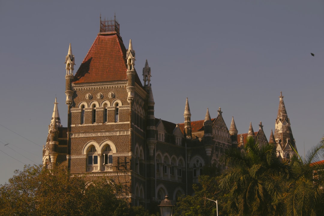 Bombay High Court Issues Notice to Centre Over LPG Shortage