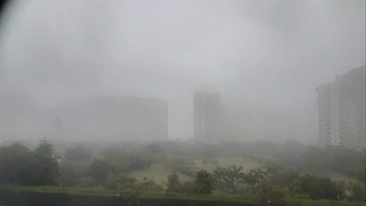 Forced to return twice on 2 days, Air India Express flight circles above Lucknow Airport 28 times; spends 3 hours in air due to dense fog