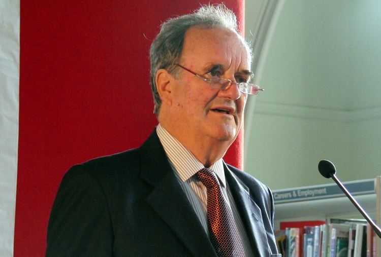 India Mourns Loss of BBC's Iconic Correspondent Mark Tully