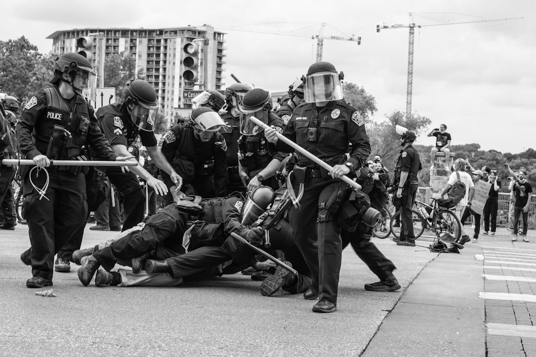 Trump Provokes Tensions with AI Image of Greenland and Macron's Texts