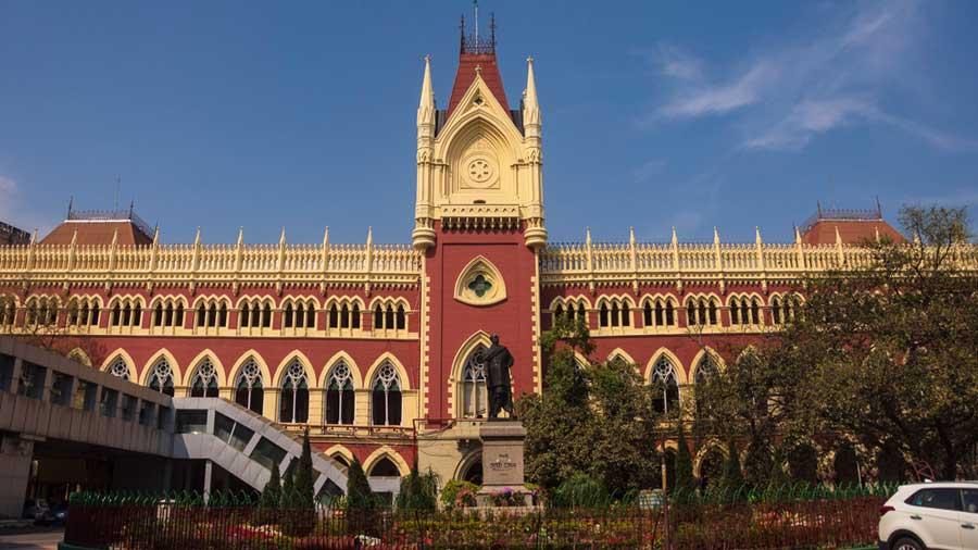 Calcutta High Court Adjourns ED Raids Hearing Amid Chaos
