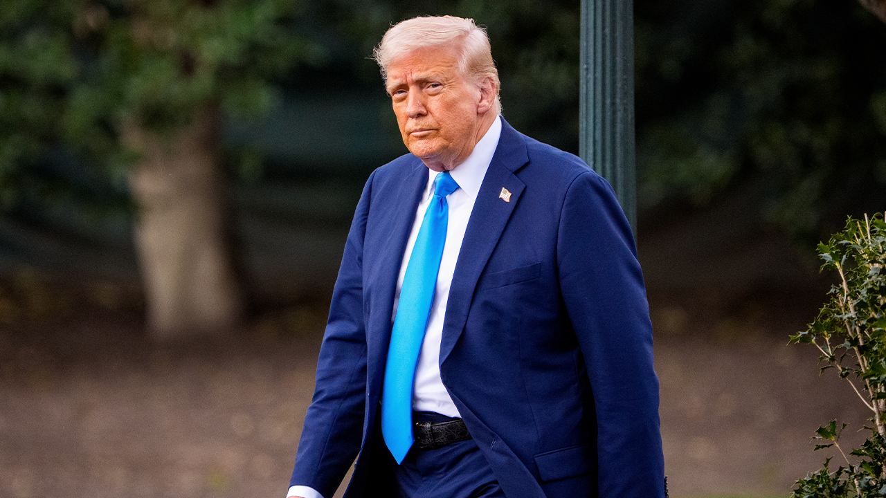 Trump Warns of Financial Crisis from Supreme Court Tariff Decision